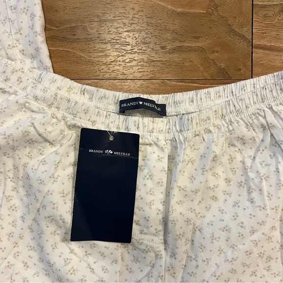 Brandy Melville new with tags floral pajama pants - Picture 2 of 2